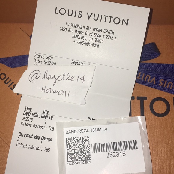 Louis Vuitton Strap Pad - Picture 9 of 9